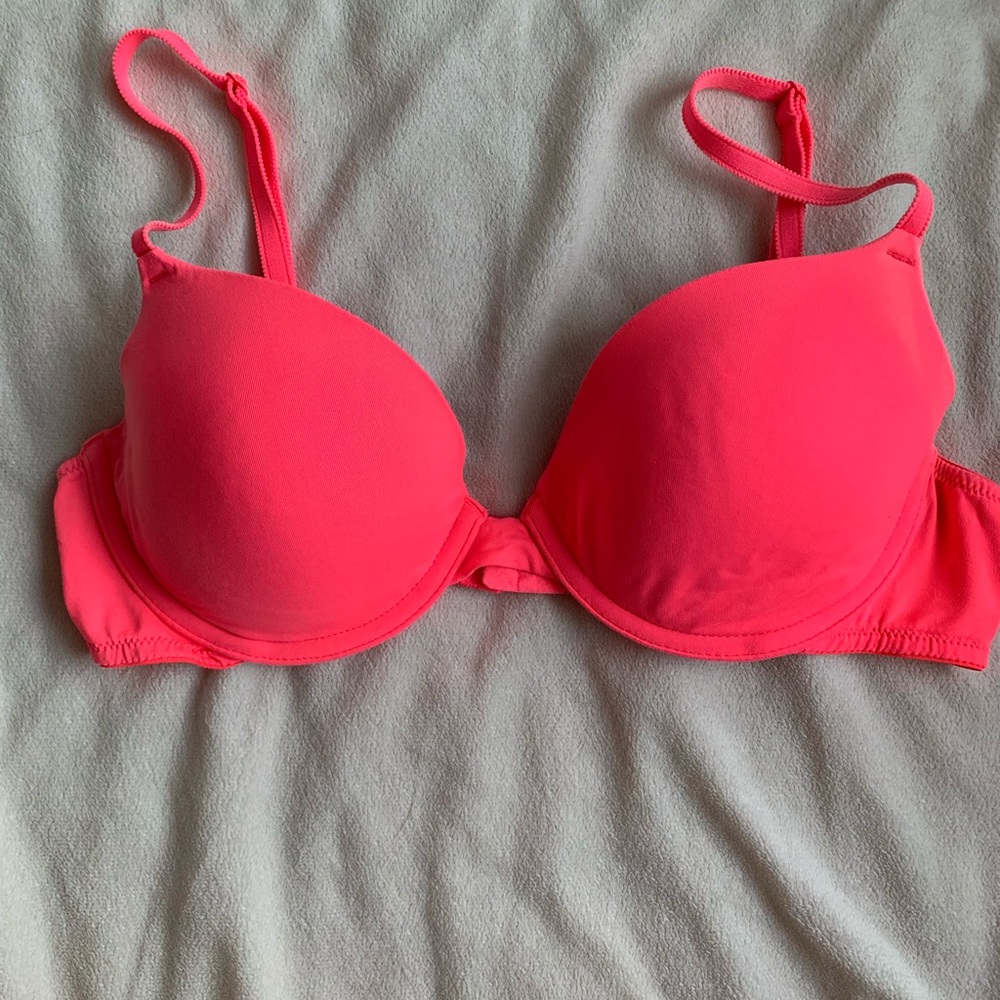 PINK bra